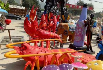 游樂(lè)場(chǎng)龍蝦雕塑廠家 海洋賓館擺件 住宅小區(qū)仿真龍蝦雕塑