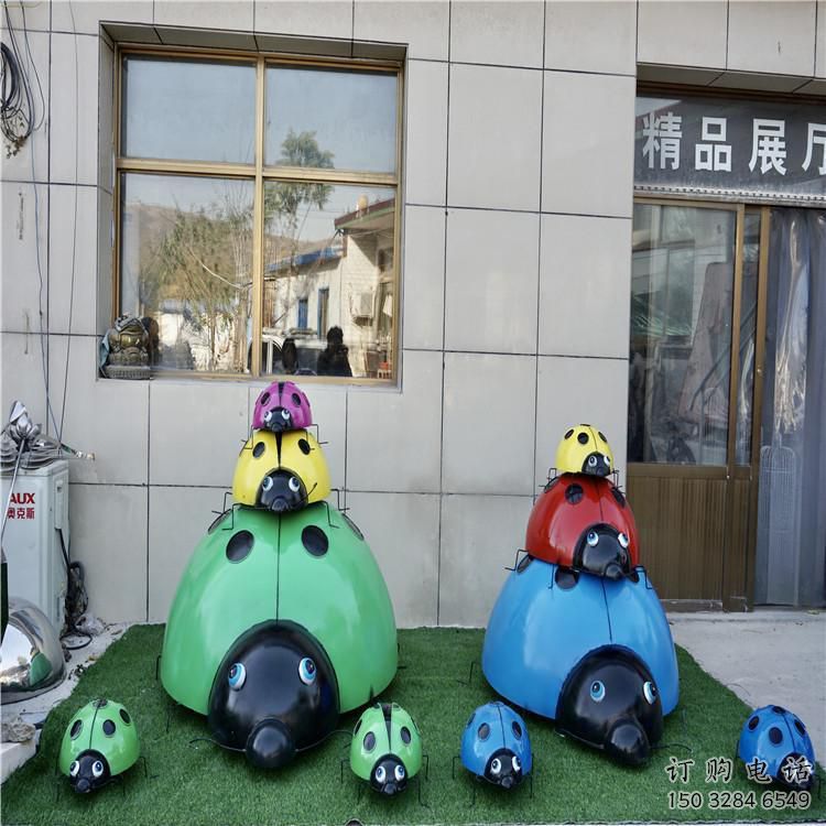 商業(yè)街甲殼蟲雕塑廠家 大型戶外擺件 步行街異形甲殼蟲雕塑