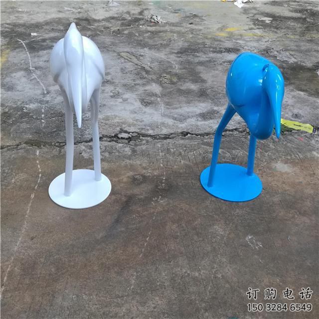 步行街雀鳥(niǎo)雕塑廠(chǎng)家 創(chuàng)意鋼管擺件 草地切面雀鳥(niǎo)雕塑 步行街雀鳥(niǎo)雕塑廠(chǎng)家 創(chuàng)意鋼管擺件 草地切面雀鳥(niǎo)雕塑