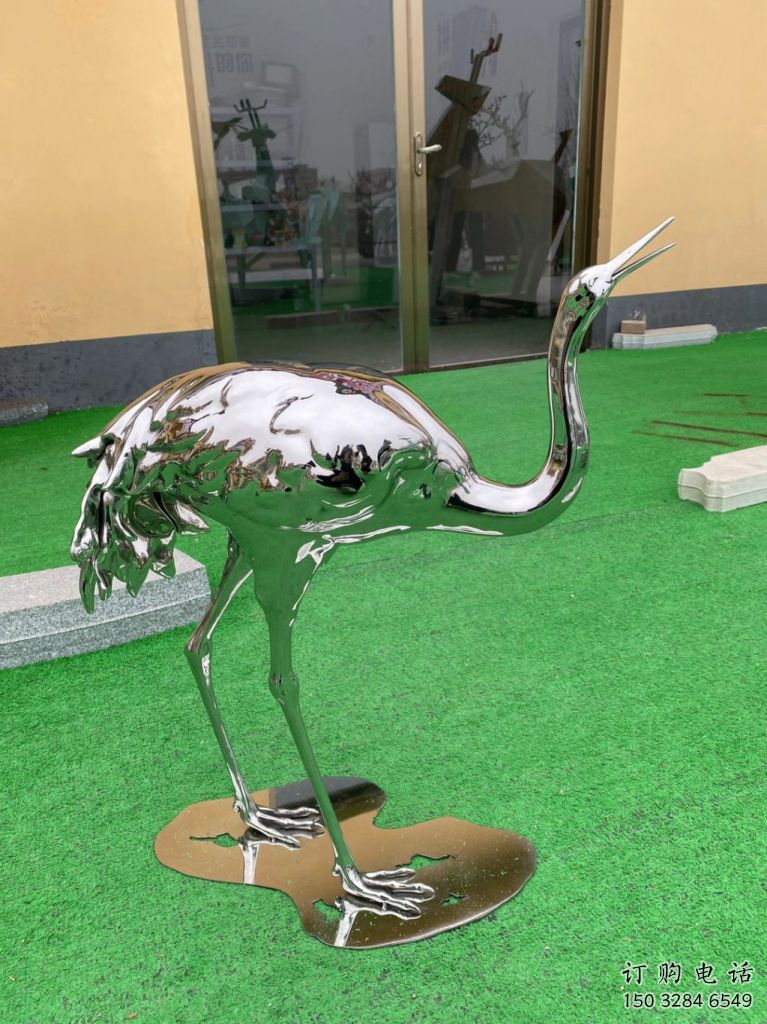 鏡面鴕鳥(niǎo)雕塑廠家 現(xiàn)代廣場(chǎng)擺件 游樂(lè)場(chǎng)異形鴕鳥(niǎo)雕塑