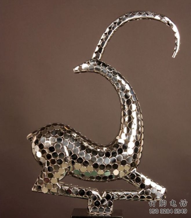 游樂(lè)場(chǎng)羊雕塑廠家 現(xiàn)代擺件 不銹鋼羊雕塑 游樂(lè)場(chǎng)羊雕塑廠家 現(xiàn)代擺件 不銹鋼羊雕塑
