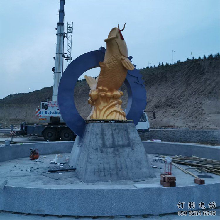 步行街鯉魚跳龍門雕塑廠家 大型現(xiàn)代創(chuàng)意擺件