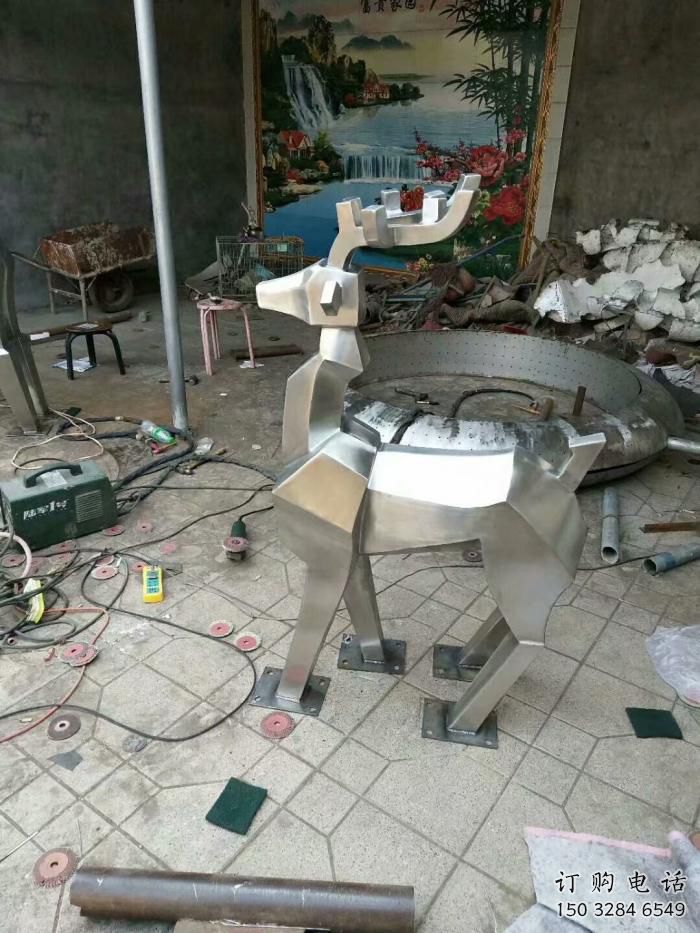 街道小鹿雕塑廠家 創(chuàng)意村口小品 酒店拉絲小鹿雕塑 街道小鹿雕塑廠家 創(chuàng)意村口小品 酒店拉絲小鹿雕塑