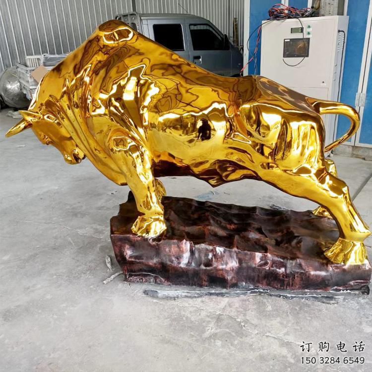 戶外金牛雕塑廠家 創(chuàng)意小品 酒店拉絲金牛雕塑