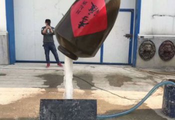 廣場(chǎng)酒壇雕塑廠家 公園小品 現(xiàn)代不銹鋼酒壇雕塑廠