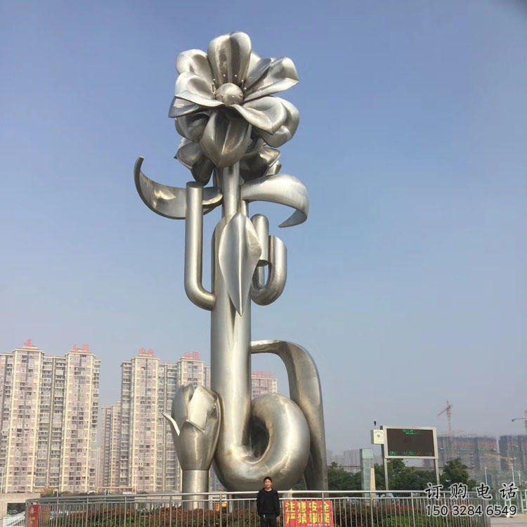 現(xiàn)代喇叭花雕塑廠家 大型別墅區(qū)擺件 廣場(chǎng)不銹鋼喇叭花雕塑廠