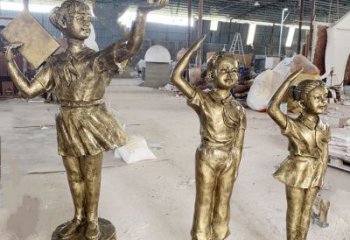 仿古少先隊(duì)雕塑廠家 騰飛草地小品 現(xiàn)代不銹鋼少先隊(duì)雕塑價(jià)格