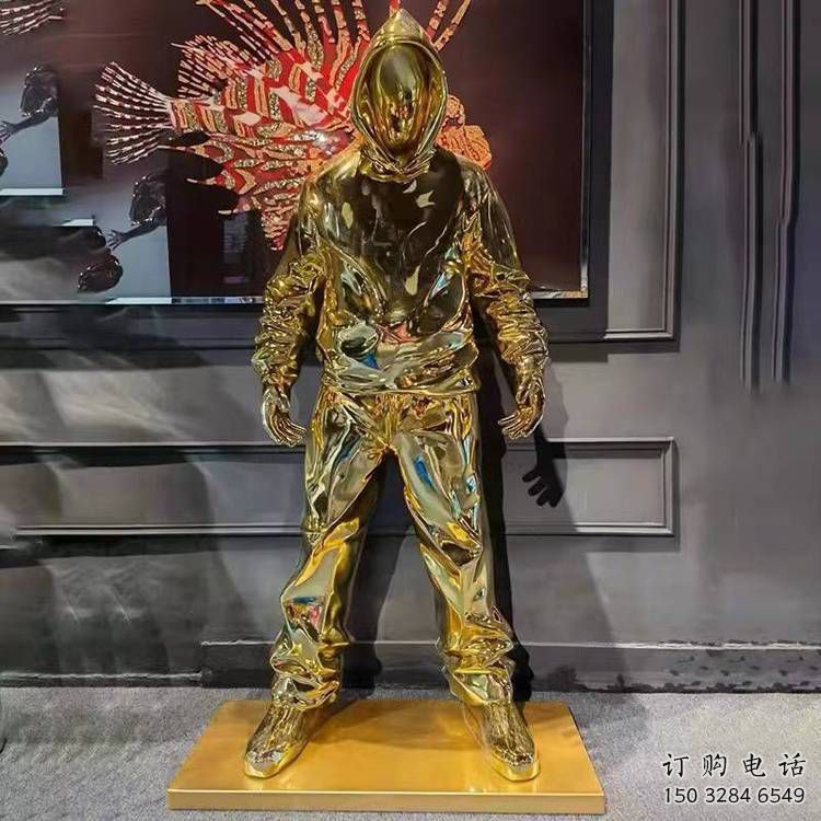 現(xiàn)代男子雕塑廠家  烤漆小品  戶外不銹鋼男子雕塑特點(diǎn)