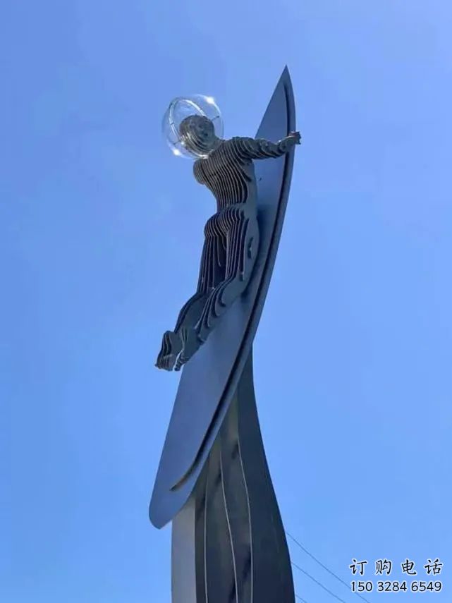 異形沖浪雕塑廠家 現(xiàn)代公園小品  廣場(chǎng)不銹鋼沖浪雕塑定制
