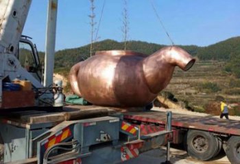 大型廣場(chǎng)不銹鋼天壺雕塑安裝