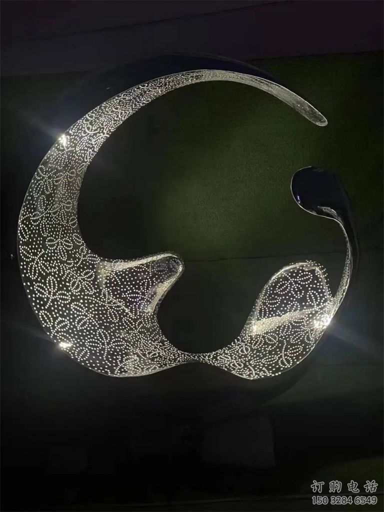 水滴雕塑廠家，鏤空燈光工藝，現(xiàn)代不銹鋼水滴雕塑