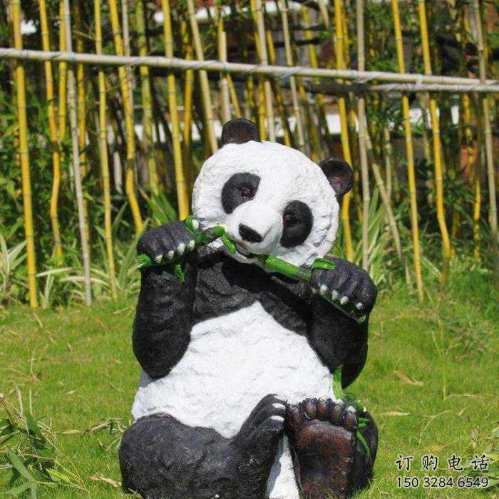 店門口熊貓雕塑供應(yīng) 創(chuàng)意動漫雕塑 仿真雕塑擺件