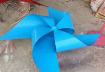 街頭風(fēng)車(chē)雕塑廠家制作 大型別墅區(qū)旋轉(zhuǎn)雕塑 鋼管旋轉(zhuǎn)雕塑