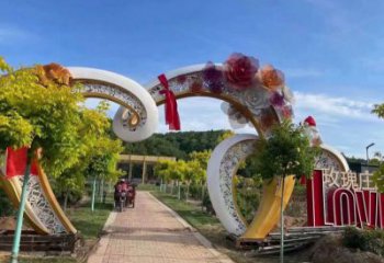 心形大門(mén)雕塑，創(chuàng)意設(shè)計(jì)，戶外不銹鋼拱門(mén)雕塑