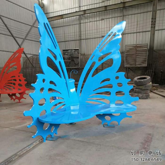 蝴蝶坐凳雕塑制造商，烤漆工藝公園坐凳雕塑