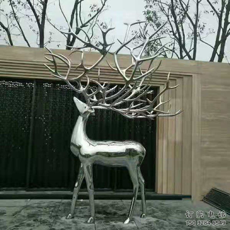 梅花鹿雕塑優(yōu)選，城市裝飾，展示鏡面梅花鹿雕塑定做