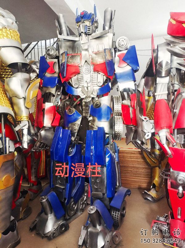 動漫版機(jī)甲擎天柱雕塑 動漫版機(jī)甲擎天柱雕塑