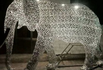 現(xiàn)代藝術(shù)大象雕塑展品，室外軟裝，鏤空大象雕塑訂做