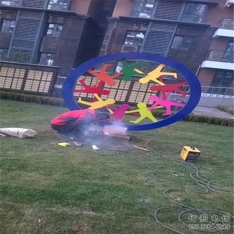 彩繪地球雕塑生產(chǎn)，景區(qū)案例，烤漆地球天使雕塑優(yōu)選