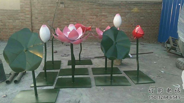 現(xiàn)代荷花雕塑定制，中式工藝，仿真荷花雕塑造型優(yōu)價(jià)