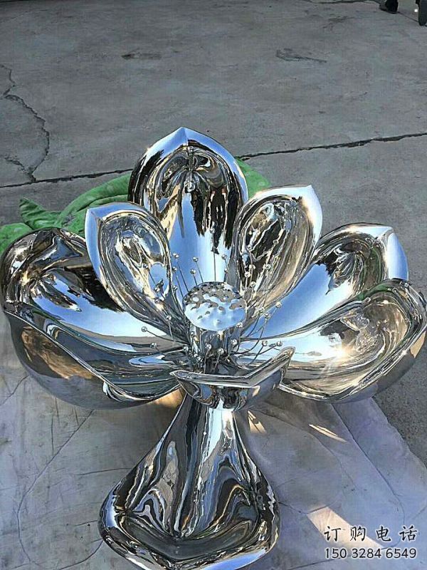 荷花雕塑制作廠家，白鋼組合，公共鏡面荷花雕塑優(yōu)選