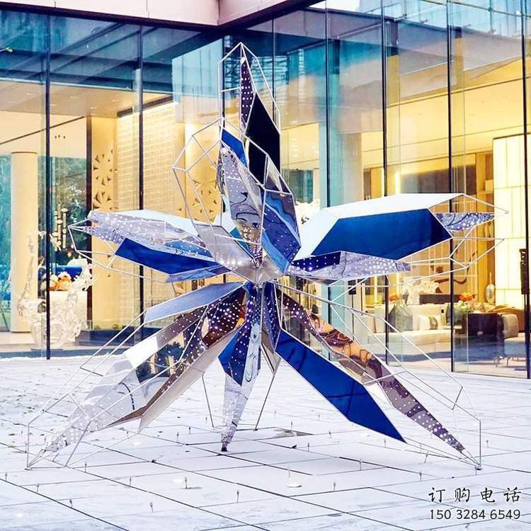 山茶花雕塑定制，小區(qū)雕塑，不銹鋼山茶花雕塑提供