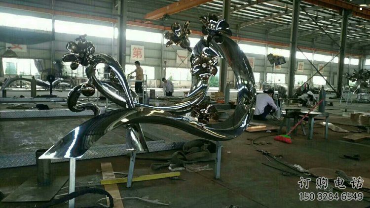 梧桐花雕塑制作廠家，城市裝飾，鏡面梧桐花雕塑標(biāo)準(zhǔn)