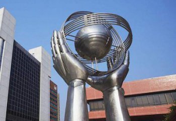 地球儀雕塑定做，小區(qū)擺件，鏡面手托地球儀雕塑制作