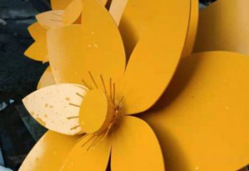黃蓮花雕塑定做，廣場(chǎng)雕塑，室外烤漆黃蓮花雕塑提供