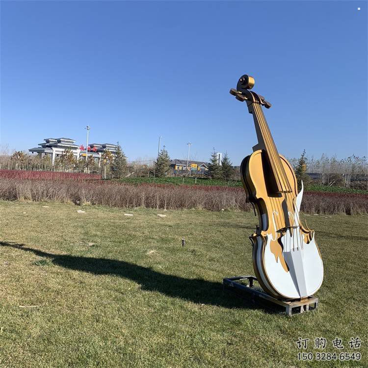 小提琴雕塑供需，室外軟裝，不銹鋼小提琴雕塑制作