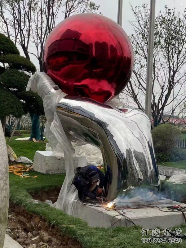 手托圓球雕塑供給，景觀概念，手托圓球雕塑定制