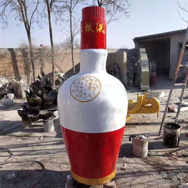 酒瓶雕塑生產，藝術雕塑，各類玻璃鋼酒瓶雕塑定制