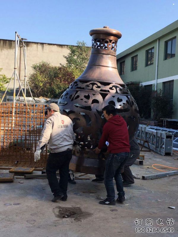 花瓶雕塑供應(yīng)，仿真雕塑，銅花瓶雕塑素材制造廠家
