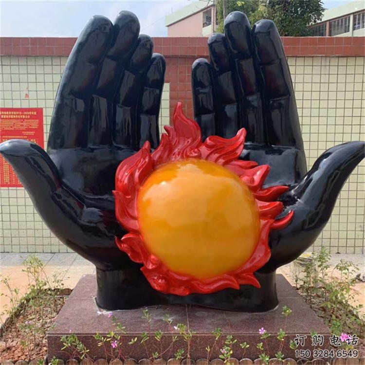火球雕塑選用，仿銅系列，現(xiàn)代手托火球雕塑優(yōu)價(jià)