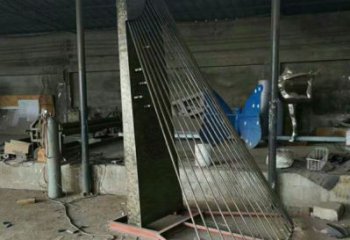 馬頭琴雕塑制造商，小區(qū)擺件，不銹鋼馬頭琴雕塑制造商