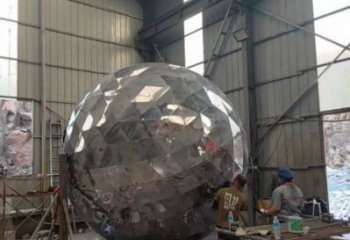 鏡面球雕塑廠家，公園小品，不銹鋼球雕塑訂做