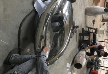鏡面球雕塑定做，小區(qū)雕塑，不銹鋼球雕塑制造商