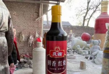 酒瓶雕塑制作，村標概念，玻璃鋼酒瓶雕塑專供