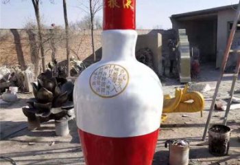 酒瓶雕塑生產(chǎn)，藝術(shù)雕塑，各類玻璃鋼酒瓶雕塑定制