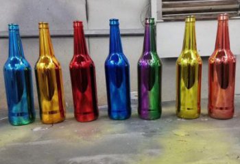 啤酒瓶雕塑供求，村標(biāo)概念，玻璃鋼啤酒瓶雕塑制作承接