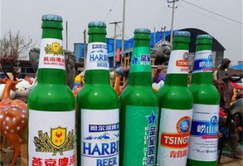 啤酒瓶雕塑精品，景觀概念，玻璃鋼啤酒瓶雕塑通用