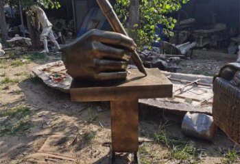 手握鋼筆雕塑供需，多彩藝術(shù)，仿銅手握鋼筆雕塑制造商