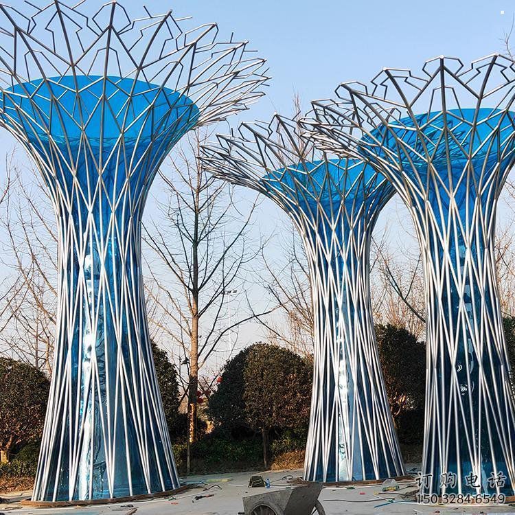 金屬鏤空樹(shù)雕塑承接，陸地?cái)[件，烤漆鏤空樹(shù)雕塑制造商