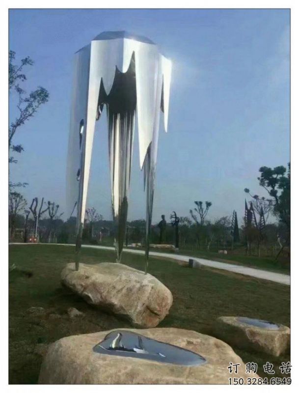 水滴雕塑擺件優(yōu)選，陸地擺件，不銹鋼水滴雕塑供應