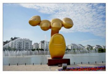 手掌雕塑定制，村標(biāo)概念，景觀不銹鋼手掌雕塑預(yù)定