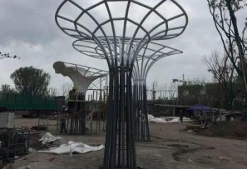 遮陽樹雕塑制造，鏤空雕塑，不銹鋼遮陽樹雕塑廠家