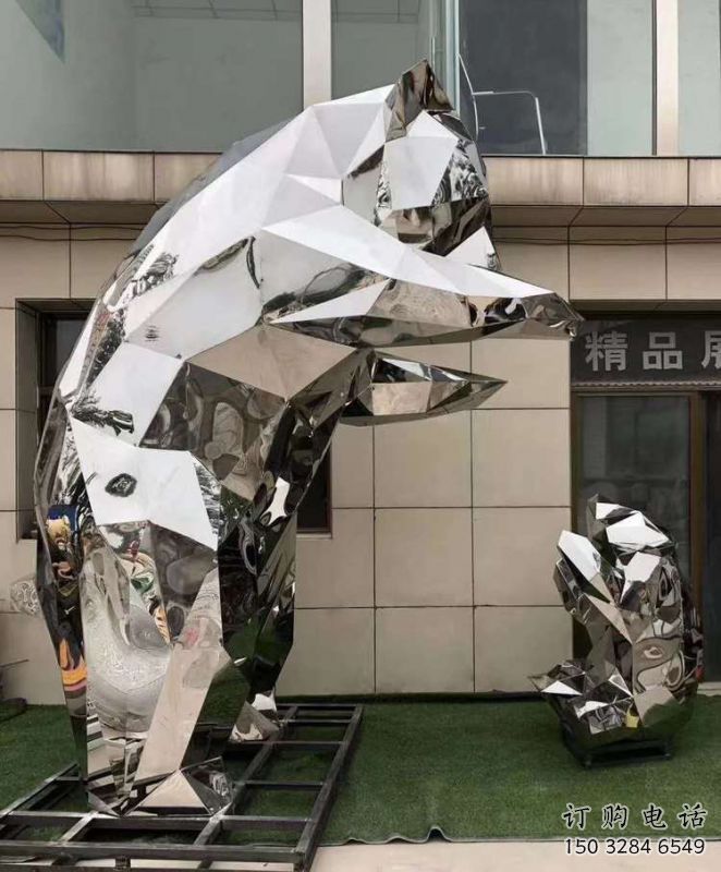 熊貓雕塑工程供應(yīng)，景觀雕塑，幾何不銹鋼熊貓雕塑供求