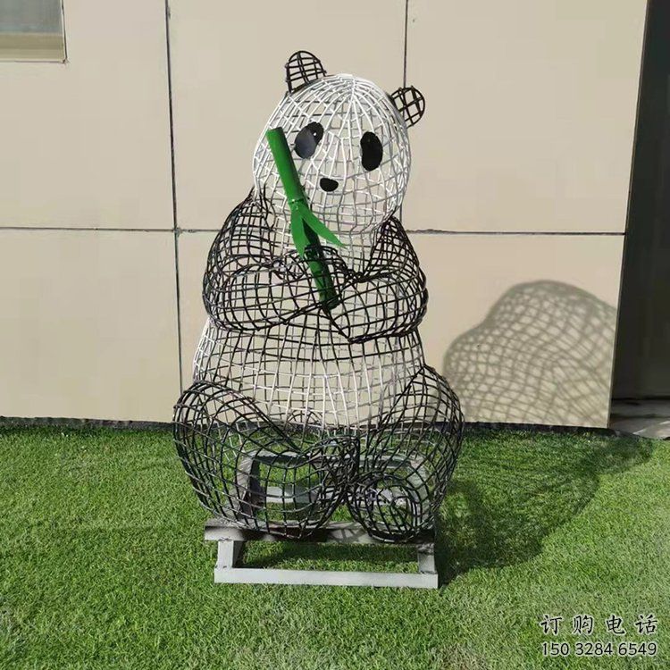 熊貓雕塑常用，公園小品，鏤空熊貓雕塑生產(chǎn)商