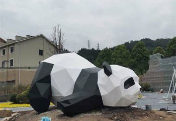 鍛鋼熊貓雕塑選用，小區(qū)擺件，大型切面熊貓雕塑公司