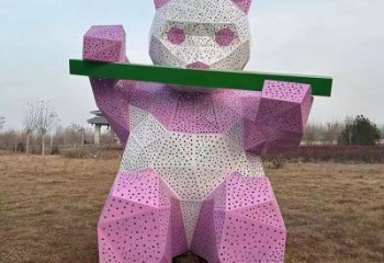 現(xiàn)代熊貓雕塑定制，中式工藝，切面鏤空熊貓雕塑廠家